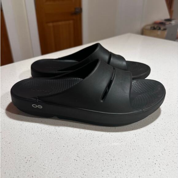 OOFOS Black Rubber Recovery Slides Sandal Men's 8 Women's 10 EU 41 - Picture 1 of 5